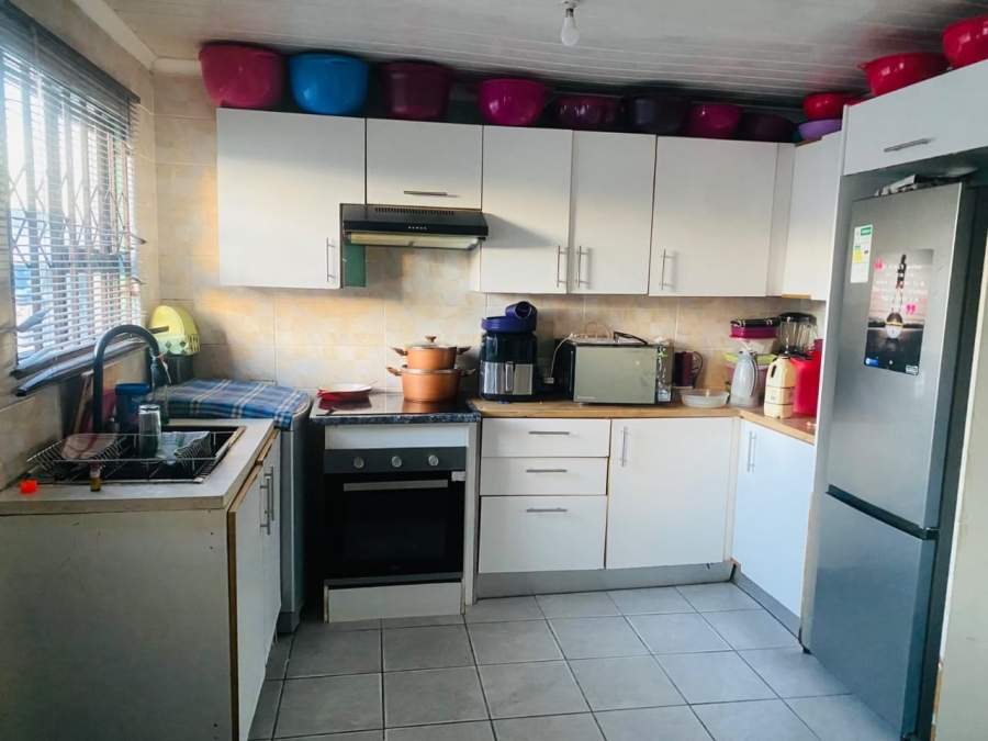 3 Bedroom Property for Sale in Kuyasa Western Cape